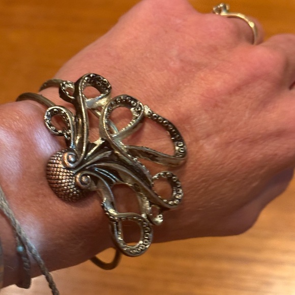 Jewelry - Vintage Silver Octopus Cuff Bracelet